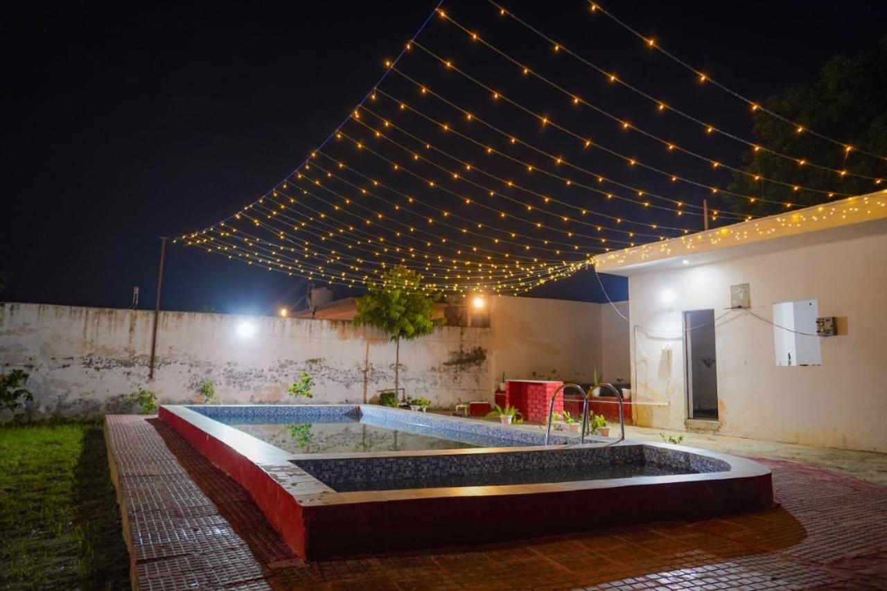 Venus Farm Villa Gurgaon Buitenkant foto